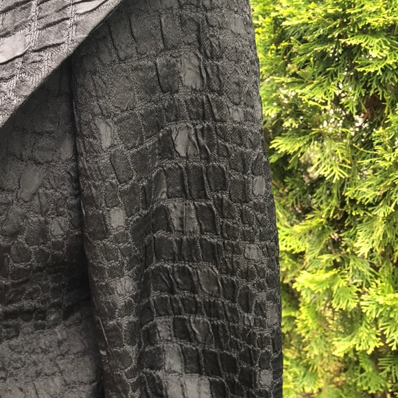 Textured jacket - Picture 4 of 7